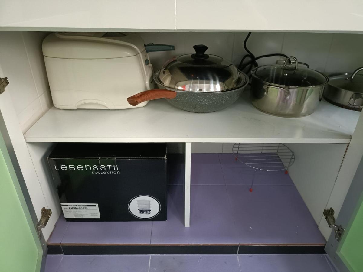 Entire Residential Home•Jia Residences Bkt Serdang沙登温暖的家 Seri Kembangan Bagian luar foto