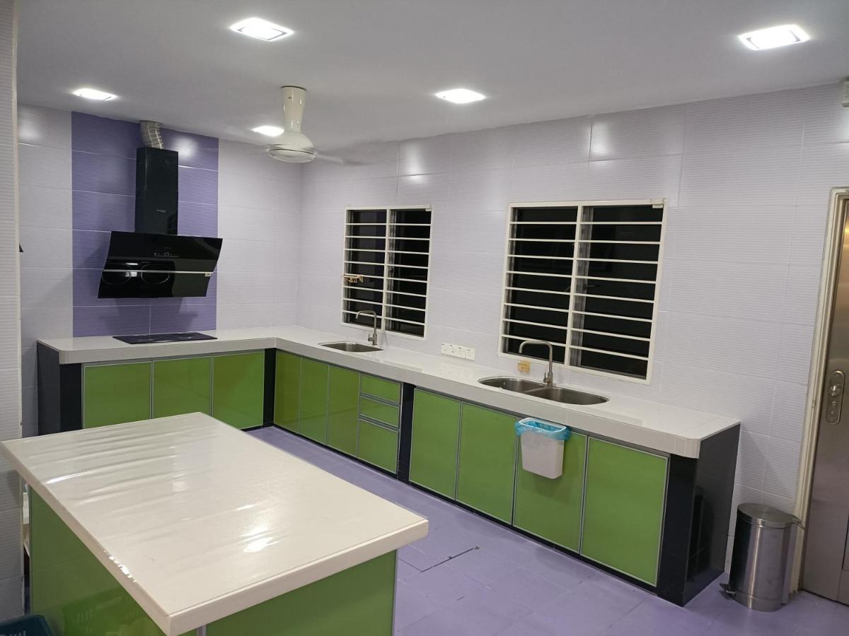 Entire Residential Home•Jia Residences Bkt Serdang沙登温暖的家 Seri Kembangan Bagian luar foto