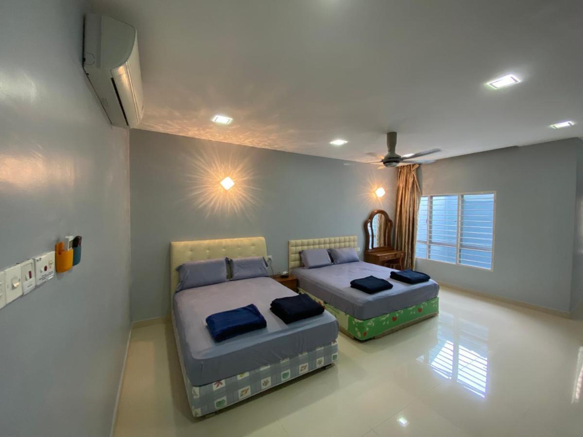 Entire Residential Home•Jia Residences Bkt Serdang沙登温暖的家 Seri Kembangan Bagian luar foto