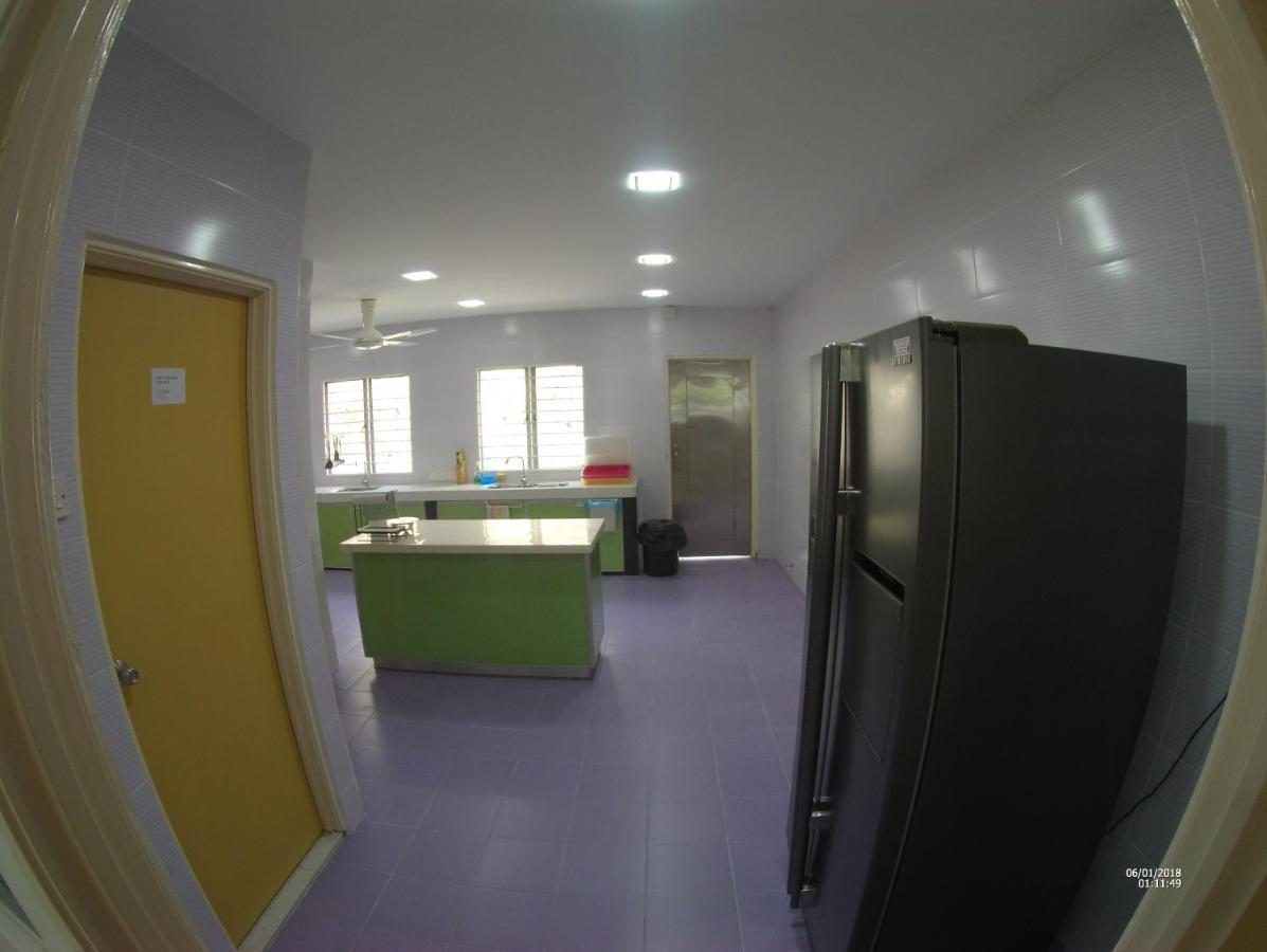 Entire Residential Home•Jia Residences Bkt Serdang沙登温暖的家 Seri Kembangan Bagian luar foto